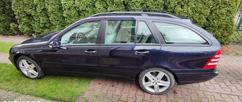 Mercedes-Benz Klasa C cena 15999 przebieg: 168000, rok produkcji 2006 z Otmuchów małe 232